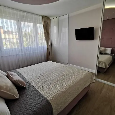 Lux 34 Apartment