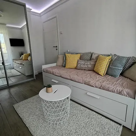 Lux 34 *